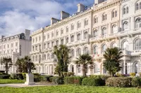 Fox on the Hoe Hotels in Плімут