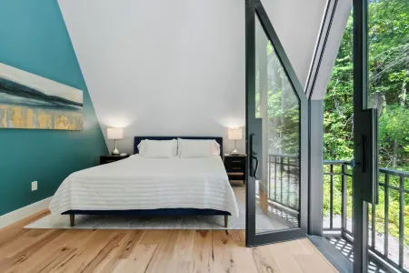 Modern A-Frame near many wineries and activities: fire pit, King beds, & more!