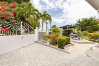 HouseSleeps3-SeaView-AC-Parking-2Br-NearBlueLagoon فنادق في بورت أنطونيو