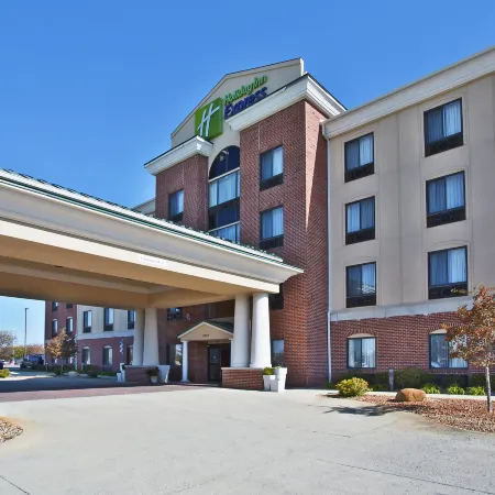 Holiday Inn Express & Suites ANDERSON by IHG