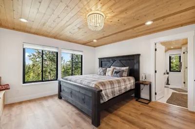 Idyllic 5BD Montana Home w/ private hot tub, fire pit & amazing views! Sleep 8! Hotels near Flathead National Forest