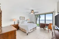 Oceanfront Private, Pool, Balcony, Elevator