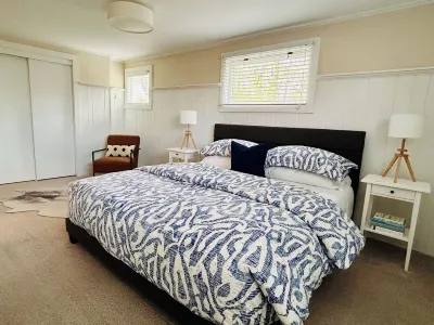 Charming, updated 2-bedroom, 2 bathroom in wonderful area, minutes from Boulder!