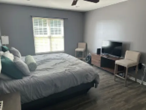 3 BR, 2BA - close to Concord Mills Mall, Speedway, Cabarrus Arena & Event Center