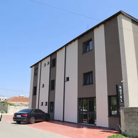 Kalpazo Rental Hotel Tommy Durres