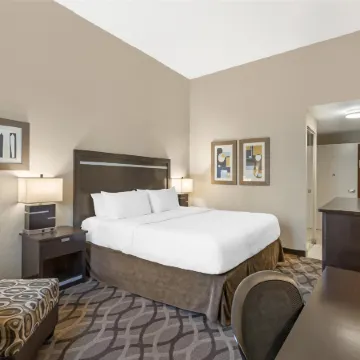 Best Western Plus Travel Hotel Toronto Airport