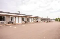 Canadas Best Value Inn and Suites Charlottetown - Bãi đậu xe