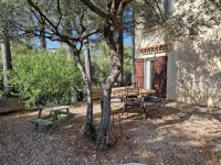 Charming T1 of 30 m² on the ground floor of villa
