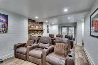 Atlanta Getaway 4-BR Cabin W/Swimming Pool, Hot Tub, Game Room, High-Speed WiFi