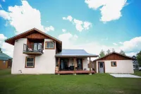 Charming 3-bedroom house in beautiful Pagosa Springs across from the Lake
