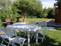 House by the river, quiet area, close to mountains, beaches and towns and walks 住宿飯店