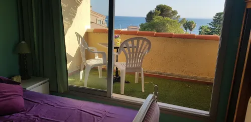 Apartment with sea view. Large terrace.