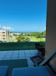 Spacious 3 bedroom apartment with sea view short drive to ferry station.