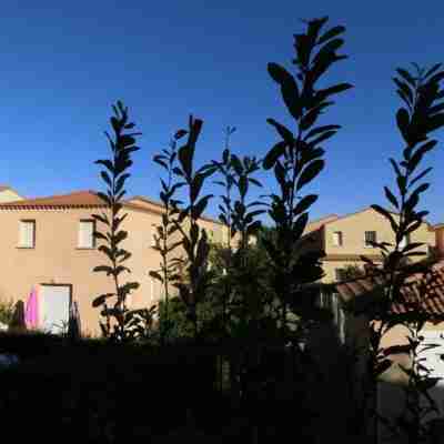 Villa T3, private terrace & parking. Wifi Fibre, Swimming pool, Shops, Beach 50m! Hotel Exterior