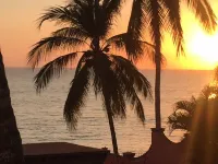 BEACHFRONT on a Budget! ~ Condo Sereno ~ Low Beachfront Rate!