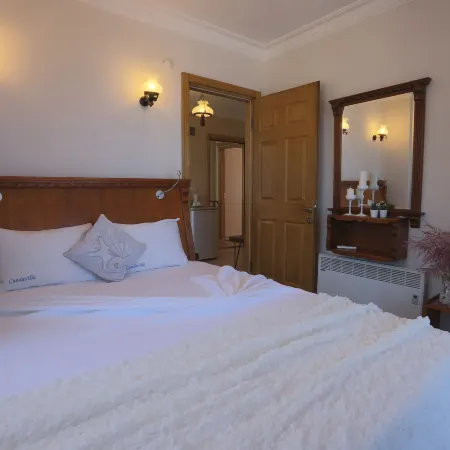Cundavilla Hotel & Suites