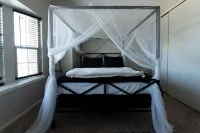 Charming 2-bedroom townhome with AC, WiFi in enchanting Aurora Hotel in zona Aurora Reservoir