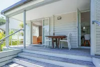 Butterfly Cottage - Russell Cottages Collection Hotels in Russell