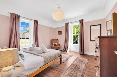 Learchild House - North East Escapes