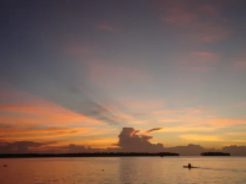 Over Water Hideaway in Bora Bora! Marlon's World Famous Over Water Hideaway!! Hoteles en Bora Bora