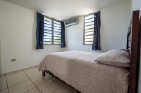 Private pool, Oceanview, Centrally located!