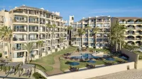 Beachfront condo at the Rock. Surfers, beach lovers paradise.