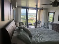 Stunning caribbean blue water views with on property beach, pools & restaurants Hotel a Saint Thomas