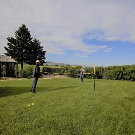 Large, Private & Charming retreat is ultimate upscale stay near Cody, Y.S. Park