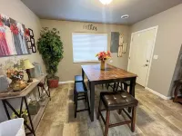 Juniper Townhouse #4 فنادق في Davison County