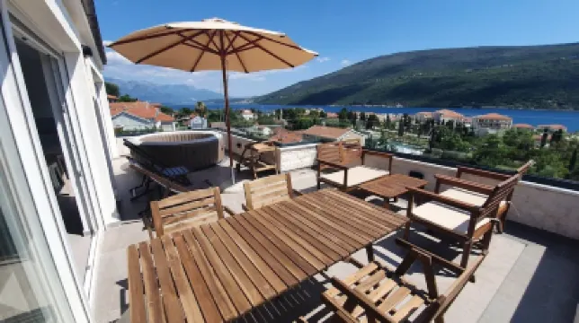 New!!! Lux apartmrnt 10min from beach. spacious, quiet, clean Hotels in 