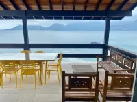 Ponta Leste - Beautiful house in a gated community with pier and beach x1f3dd;. Hotel a Angra dos Reis