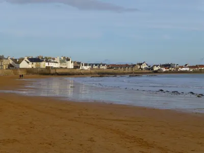 Elie Residence Studio Apartment, perfect for 2! Ground-floor. Hotels in 