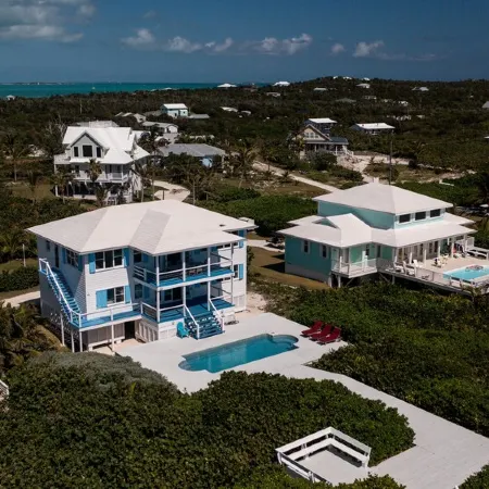 Oceanfront Beauty 6 King Beds/6 Baths! Big Pool and Volleyball Court in Front yd