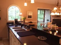 Dog friendly. No stairs! New to VRBO