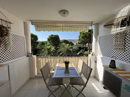 Studio in a Pierre & Vacances residence.