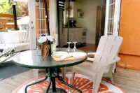 Full Suite! Private and Secluded Deck/Yard! Central to Vernon! Pet Friendly!