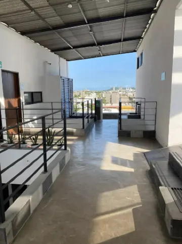 Moderno departamento con alberca, 200m al malecón