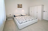 Attractive villa with stunning weiw on sea/pool & landscape -Best offer in July