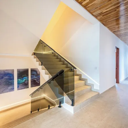 Brand New Luxury Spacious 12 Bedroom Ocean Front Luxury Villa South Jaco.