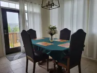 Jack and Jill private suite, safe and relaxing 2 bedroom apartment @ RoseGlen