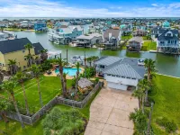 Casa de Palmas: Ultimate Pool w/ Grotto, Hot Tub & Bar