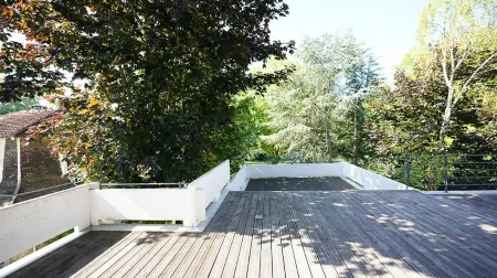 Magnifique Villa sur les Bords de Marne Tout Près de Paris