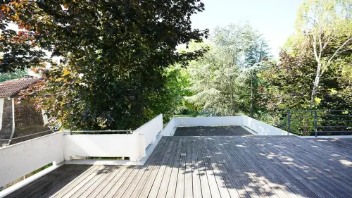 Magnifique Villa sur les Bords de Marne Tout Près de Paris