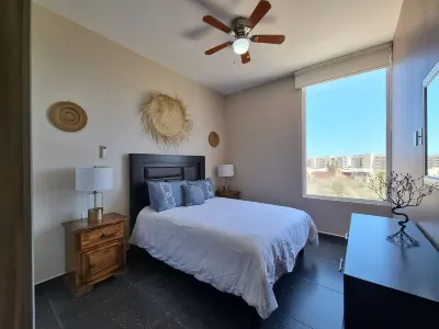 SEASONAL DISCOUNTS!!!! Boutique Condo!