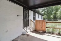 Cozy 2BR 2BA 5 min to lake 20 min to downtown CLT Hotels in Steele Creek