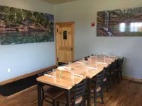 Roam Inn Hotel di Munising