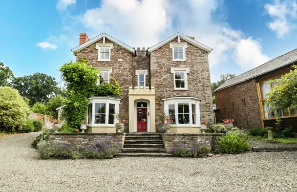 威爾巴洛城堡酒店