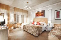 Hotel Gambrinus - balcony