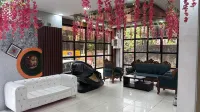 Hotel Bless Inn - 4-Star