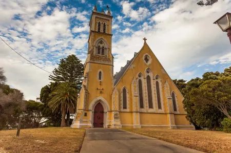 Point Lonsdale Holiday Apartments Отели рядом с достопримечательностью «Fort Queenscliff Museum»